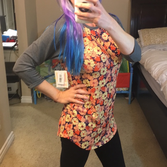 NWT LULAROE RANDY SHIRT - Picture 4 of 8